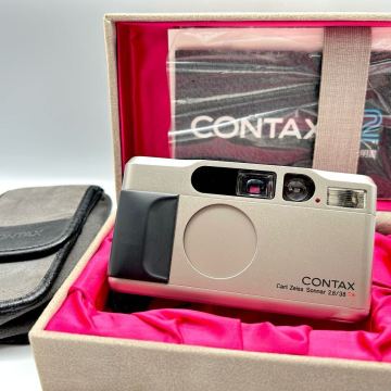 (538) ＊ CONTAX T2 Carl Zeiss Sonnar 2.8/38 T* 動作確認済 通電確認済 現状品 コンパクトフィルムカメラ フィルムカメラ コンタックス