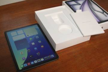 iPad Air(M2) 128GB MUWC3J/A 11インチ Wi-Fiモデル 中古美品 少しキズあり バッテリー100% 充放電30回 本体&元箱だけ 初期化済み 現状渡し