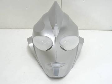30S【中古】ウルトラマンティガ　発光　お面　マスク　レプリカマスク　コスプレ　仮装　イベント　衣装