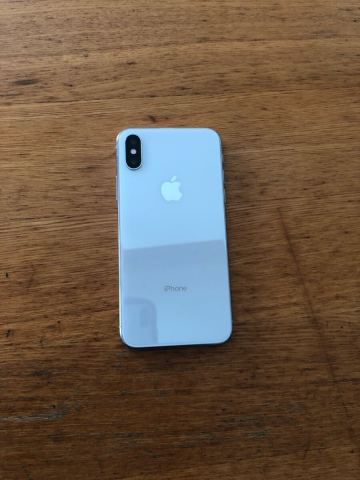 ジャンク品 iPhoneⅩ Apple SIMフリー SIMロック解除済 落下による液晶不良