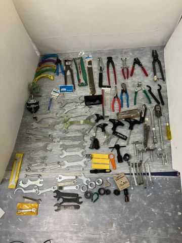 M249 used ヴィンテージ　自転車　バイク工具　まとめて　スギノ　ホーザン　シマノ　park tool HOZAN SHIMANO wiha ハンドツール 工具　