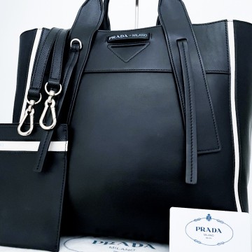 1円■新品同様■超希少デザイン■ギャランティ付■PRADA プラダ 2way ポーチ トートバッグ ビジネス 大容量 A4 メンズ レザー ブラック 黒