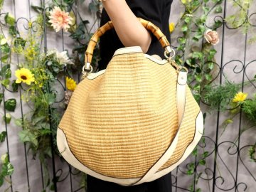 ●超美品●GUCCI グッチ●バンブー●ラフィア カーフ レザー 本革●2way ハンド バッグ●ホワイト ベージュ●G金具●A4 収納 書類●Js58513