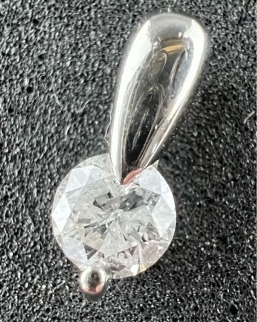 1円　Pt900 ペンダント　トップ　ダイヤモンド　0.707ct 1.74g EG1022