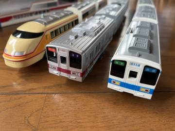 TOMY プラレール 東武鉄道 スペシャルセット 100系スペーシア/8000系通勤車両/10030型通勤車両 　不動車