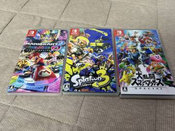 ニンテンドーSwitchソフト　3本　スプラトゥーン3 大乱闘スマッシュブラザーズスペシャル　　マリオカードデラックス8