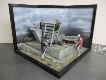 #w52【梱170】ウルトラマン科学特捜隊基地 ウルトラマン ゼットン 高さ約45㎝ ジオラマ フィギュア