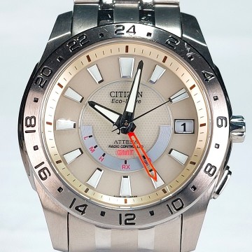美品 CITIZEN シチズン ATTESA アテッサ Eco-Drive エコドライブ 腕時計 ATD53-2862 H116-T012132 電波ソーラー GMT チタン 動作確認済み