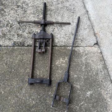 昭和自転車　特殊工具　名古屋　畑屋　実用車　ハンドル抜き　ペダル起こし　古い　vintage tool 自転車工具　ハタヤ　