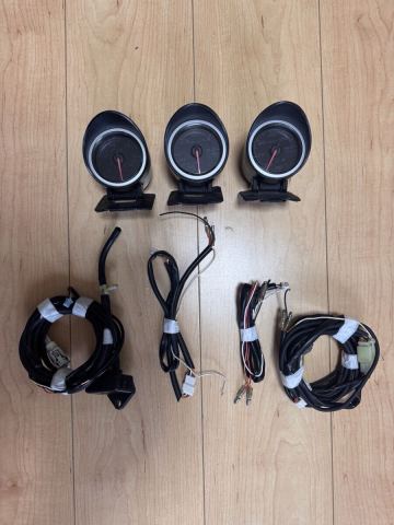 【絶版品】Defi レーサーゲージ STEPMASTER VS-2 ブースト計（DF06505）電圧計（DF07005）温度計（DF06705）52φ レッド　追加メーター