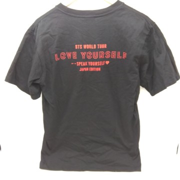 【保管品】BTS WORLD TOUR ライブ グッズ 記念 Tシャツ 黒 綿100％ ハート バックプリント LOVE YOURSELF サイズ1 音楽 韓国製 DM0806O