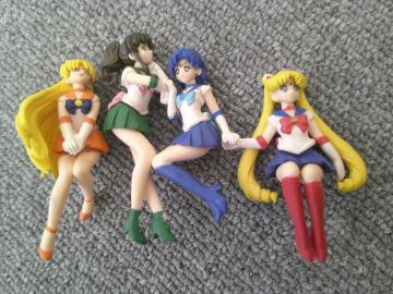 セーラームーン　ミニフィギュア４個
