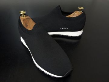 試し履き程度 プラダ 6.5 PRADA ソックス ニットスニーカー 黒 544