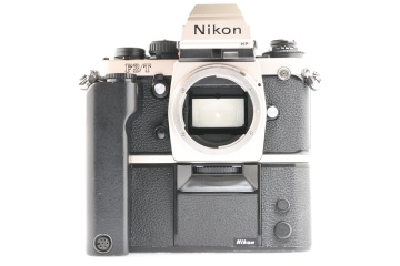 Nikon F3/T チタンシルバー ボディ ニコン フィルムカメラ MF一眼レフ MD-4 AS-3 MF-18 プロストラップ付属 ■34683