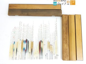 月山作 彩羽 水宝 紀州匠 美峰 煌技 名人 北斗 さみだれ 痴舟 紋 他 へら浮子 計50本 浮子箱付き