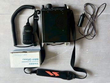 美品 八重洲無線 YAESU ヤエス FT-817 50/144/430MHz オールモード トランシーバー MH-31 アマチュア無線 通電確認済み
