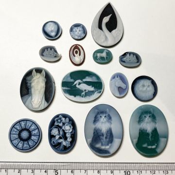 1円〜!!動物モチーフ!!（ストーンカメオおまとめ47.1g）a 約235.5ct stone cameo ブローチ 彫刻 アンティーク 作家物 馬 猫 鶴 w3マ57