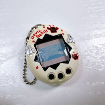 319【中古】BANDAI デビルっちのたまごっち DEVIL GOTCH Tamagotchi ホワイト 当時物 バーチャルペット 動作確認済み ケース付き 現状品
