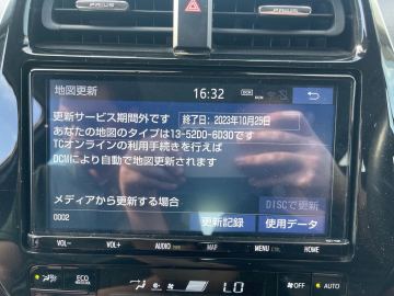 トヨタ純正ナビ　nszt-y68t 売り切りスタート
