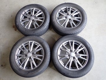 YS19961【送料無料185/60R15】ヤリス ヴィッツ フィット シャトルなどに 2022年製 中古夏タイヤ ▼15×5.5J 100/4H ET42▼1円スタート