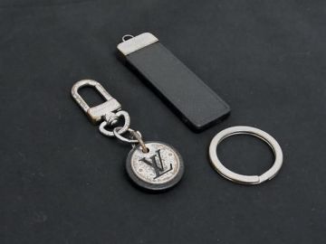 1円 LOUIS VUITTON ルイヴィトン M80237 ネオ LV クラブ キーホルダー キーリング バッグチャーム メンズ レディース ブラック系 FH9544