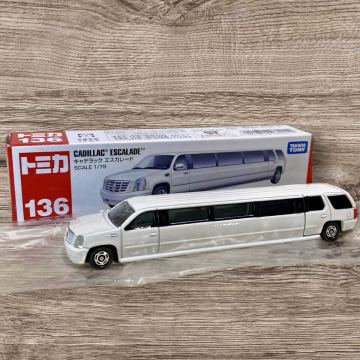 1円スタート　 トミカ ミニカー キャデラック エスカレード No.136 TOMY ホワイト