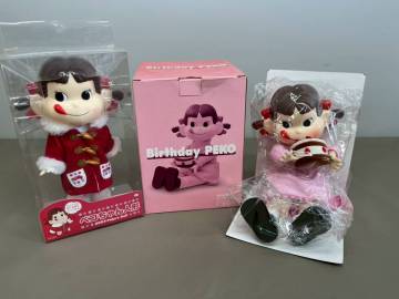 mi1544080/不二家 ペコちゃん 2004 おすわりペコちゃん バースデーペコ 2点 未使用