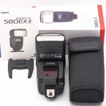 Canon SPEEDLITE 580EX II for EOS 付属品完備の美品 キヤノン フラッグシップ スピードライト 600EX-RT より割安