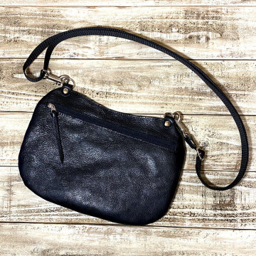 サコッシュ ヌメ革 スムースレザー 本革 牛革 ショルダーバッグ スマホ入れ スマホショルダー ポシェット お散歩バッグ ブラック