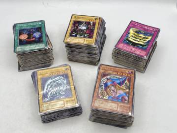 i3698HI 遊戯王 トレカ 大量まとめ 400枚以上 プレイ用 ブラックマジシャン ブルーアイズ トレーディングカードゲーム コレクション コナミ