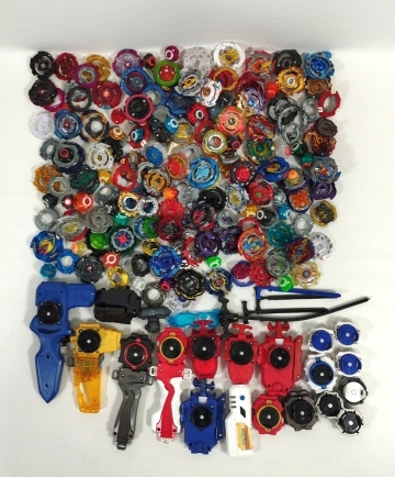 【まとめ売り】 ベイブレード 約200点 タカラトミー ベイブレードバースト メタルファイトベイブレード TAKARA beyblade おもちゃ TOMY #96