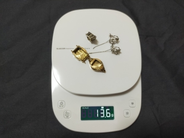 １円スタート 造幣局ホールマーク 750 K18 14KGOLD 14KARATGOLD K14WG K18WG 刻印あり 金具のみ 総重量13.6g 腕時計ケース イヤリング