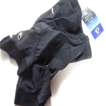 ▲新品　パールイズミ　パッド付き　レーサーパンツ　Mサイズ　年式古い▲980　　　　　　　　　　　　　　　　　