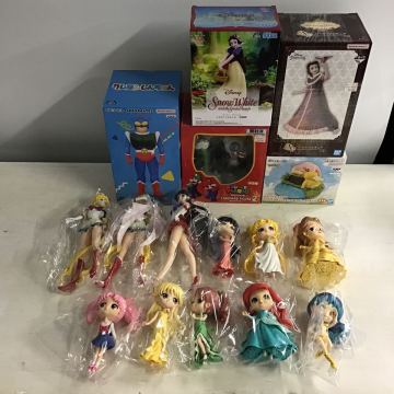30 【ジャンクあり】セーラームーン ディズニー クレヨンしんちゃん 他 キッズ向け フィギュア まとめ(140)