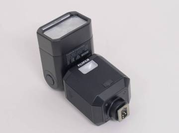フジフィルム　FUJI EF-X500 ストロボ　未使用新品　単三外部電源新品つき