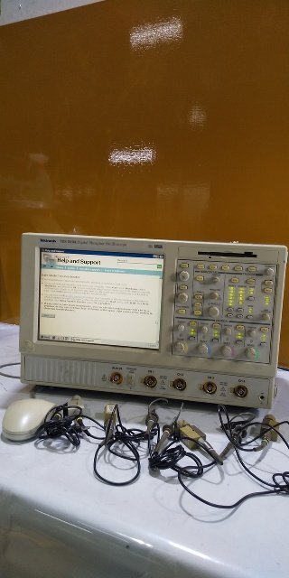 【1円スタート！】Tektronix TDS5104 Digital Phosphor Oscilloscope/テクトロニクス・オシロスコープ ※通電確認のみ