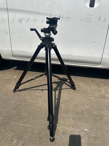 【1円スタート！】Manfrotto / マンフロット 三脚 475B 雲台 410 ※佐川着払い発送 その1