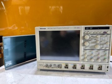 【1円スタート！】Tektronix DPO7254C Digital Phosphor Oscilloscope 2.5GHz 40GS/s ※ジャンク ※佐川着払い発送