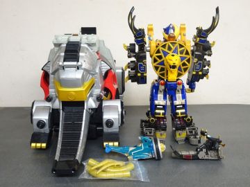 #k36【梱100】バンダイ DX超合金 ハリケンジャー 轟雷旋風神 リボルバーマンモス
