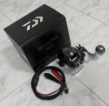 ● ダイワ 22 シーボーグ200J 右?guī)啢?中古 ●