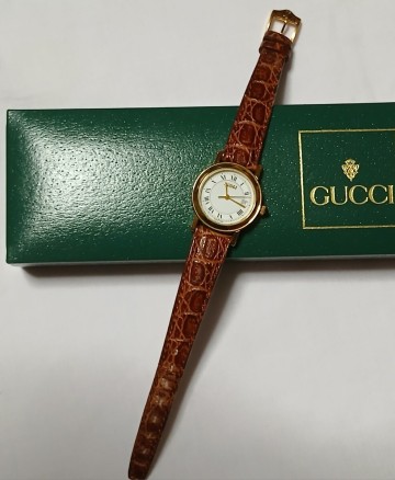 正規品超美品/GUCCIレディース腕時計　7200L 電池交換済み