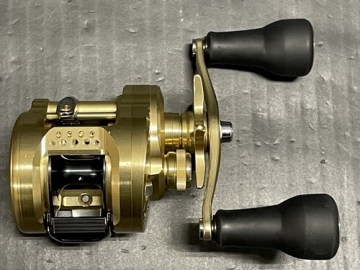 ⑦ SHIMANO シマノ 23 CALCUTTA CONQUEST カルカッタコンクエスト MD XG LH【本體のみ】