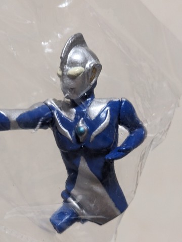 未開封 バンダイ HGシリーズ ウルトラマンコスモス（増塗裝）レア キャラクター フィギュア 人形 ガシャポン カプセルトイ 玩具 コレクショ