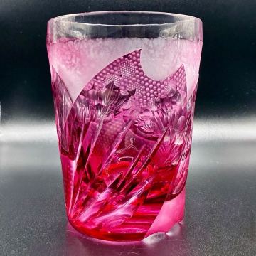 金赤被せ桜花彫切子オールドグラス 切子 江戸切子 酒器 クリスタルガラス ロックグラス タンブラー ガラス工蕓 カットガラス 切子 グラス
