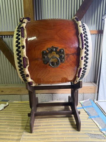?和太鼓　長胴太鼓 和楽器 打楽器 臺(tái)付 木製　打面約46cm 長さ約51cm 中古品　音良し 定価100萬以上　ひび割れあり