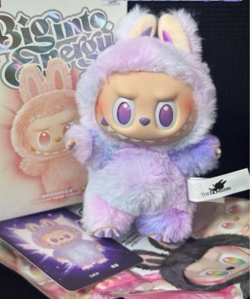 正規品ラブブ LUCK ラック Labubu エナジー big into energy ぬいぐるみ THE MONSTERS POPMART 紫 キーホルダー POPMART