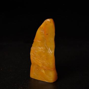 小舫 田黃 山水 松 薄意 黃金黃 時(shí)代物 彫刻 63.3g 検:壽山石 壽山石 蘿蔔紋 貴重 篆刻 印材 印鑑 印章 時(shí)代物 書(shū)道 中國(guó)美術(shù) 鶏血 b438