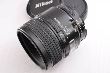 Nikon AF MICRO NIKKOR 60mm F2.8　60/1:2.8　ニコン　Ai AF　マイクロニッコール　マクロレンズ　#2397