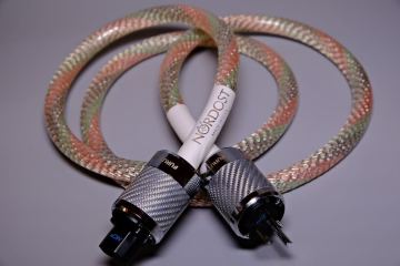 Nordost valhala プラス　強化バージョン電源コード1.8m