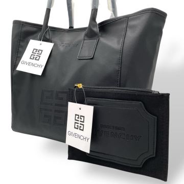 1円スタート 未使用品 GIVENCHY ジバンシー A4収納可 ビジネスバッグ トートバッグ ハンド ショルダー ポーチ付 ロゴ型押し 黒 男女兼用